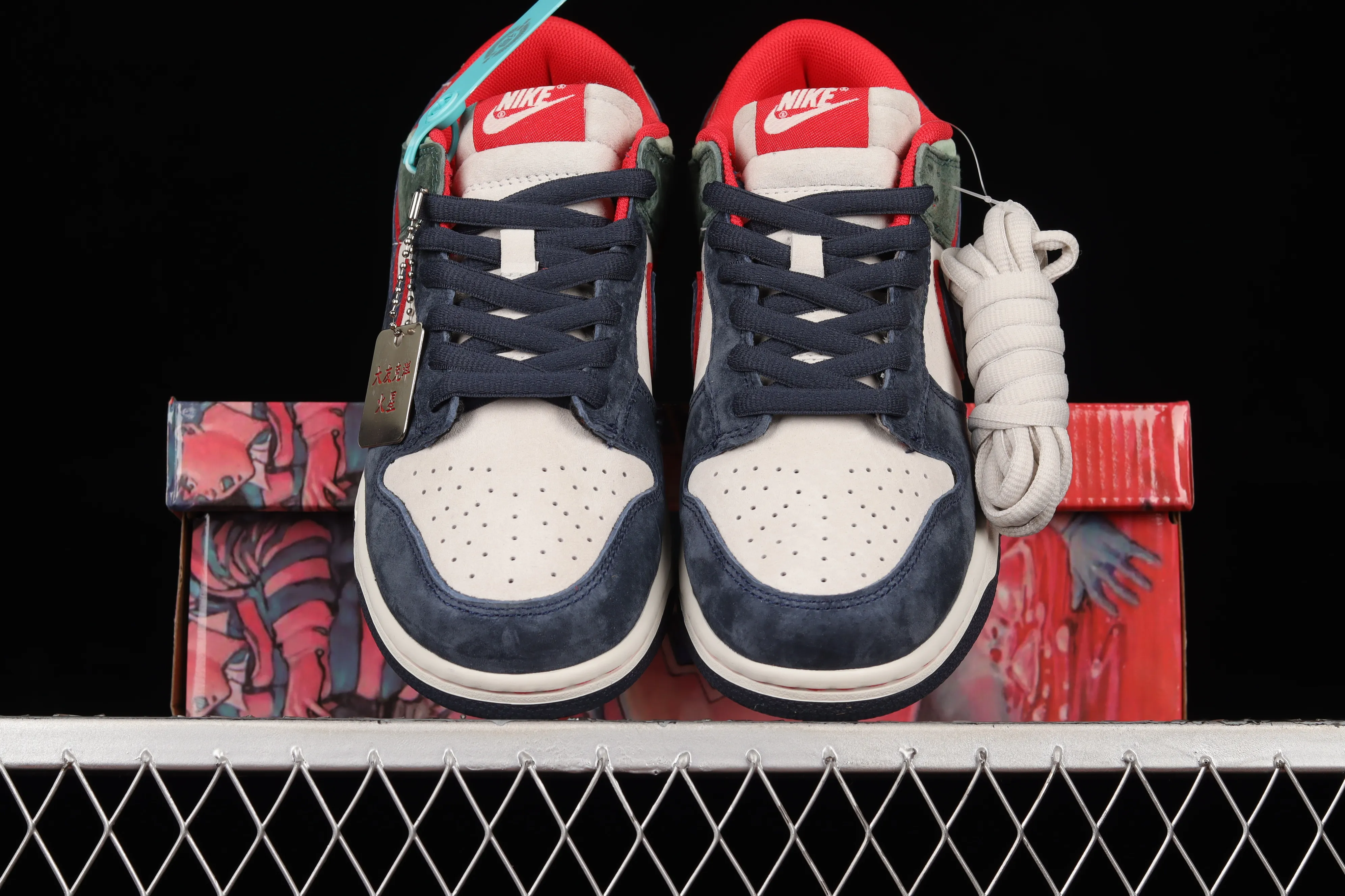 All Categories Nk SB Dunk Series Nk SB Dunk Low Low-top sneakers F version Otomo Katsuhiro x Nk SB Dunk Low "Steamboy OST" Otomo Katsuhiro co-branded SB low-top sports and leisure sneakers LF0039-004